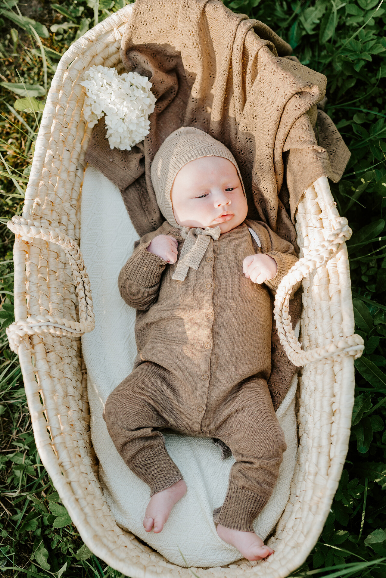LARGE BABY GIFT SET JOY (baby blanket, onesie & bonnet)