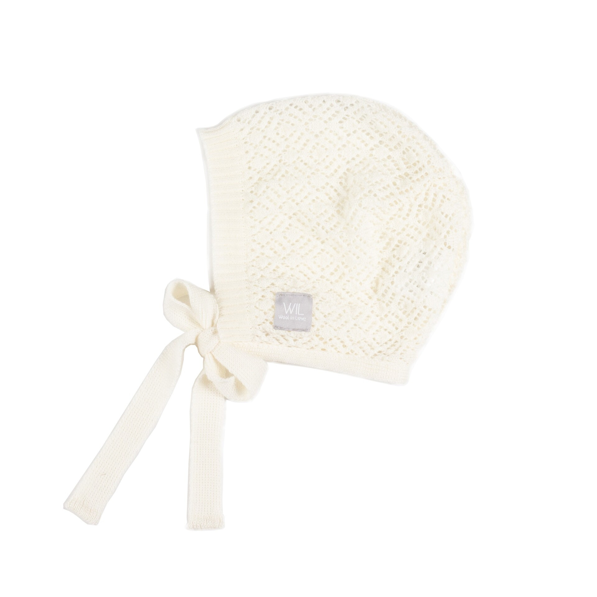 Especially delicate and tender pattern bonne hat for your newborn. A beautiful light bonnet covers the ears for extra warmth.