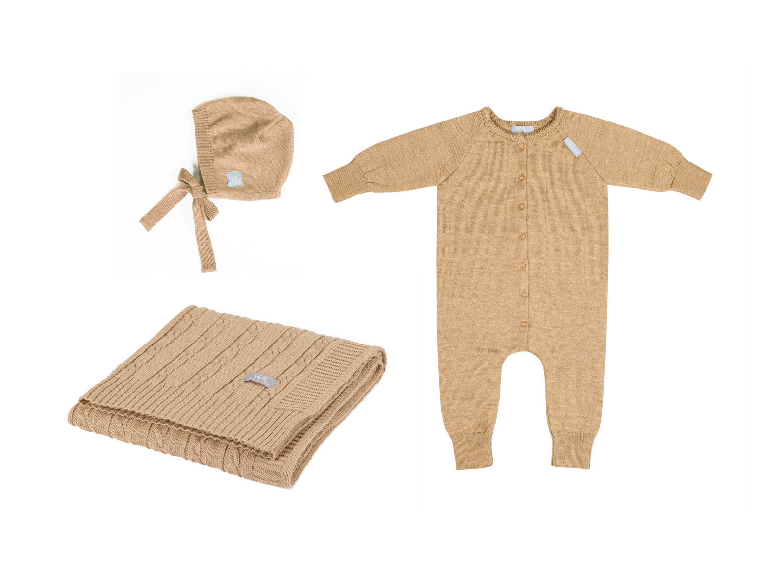 LARGE BABY GIFT SET JOY (baby blanket, onesie & bonnet)