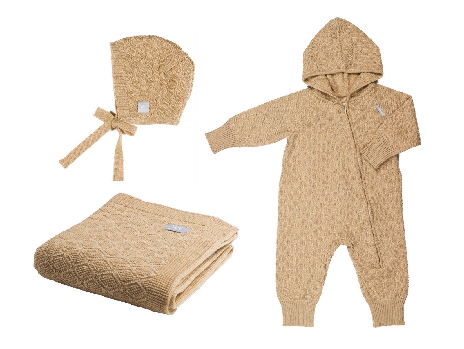 LARGE BABY GIFT SET HAPPINESS (baby blanket, jumpsuit & bonnet)